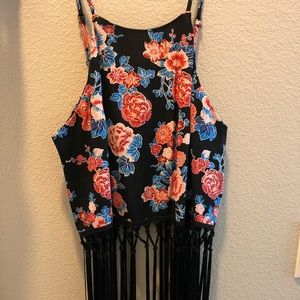 Crops top with fringe